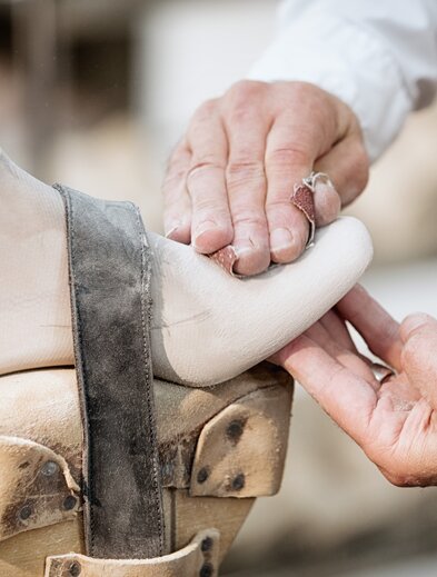 Gabor Schuhe | Schuhleisten in Bearbeitung | © Gabor Shoes AG, Rosenheim